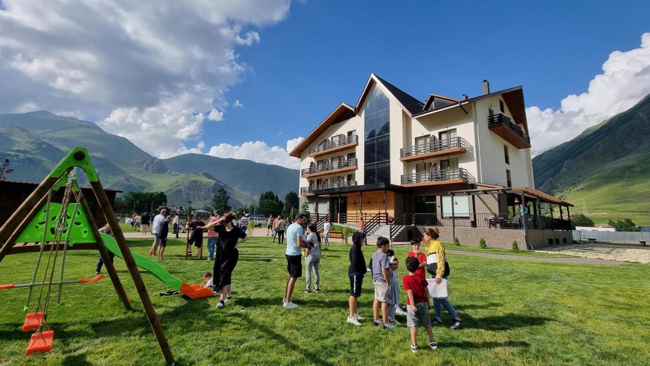Suatis Resort Kazbegi Exteriér fotografie